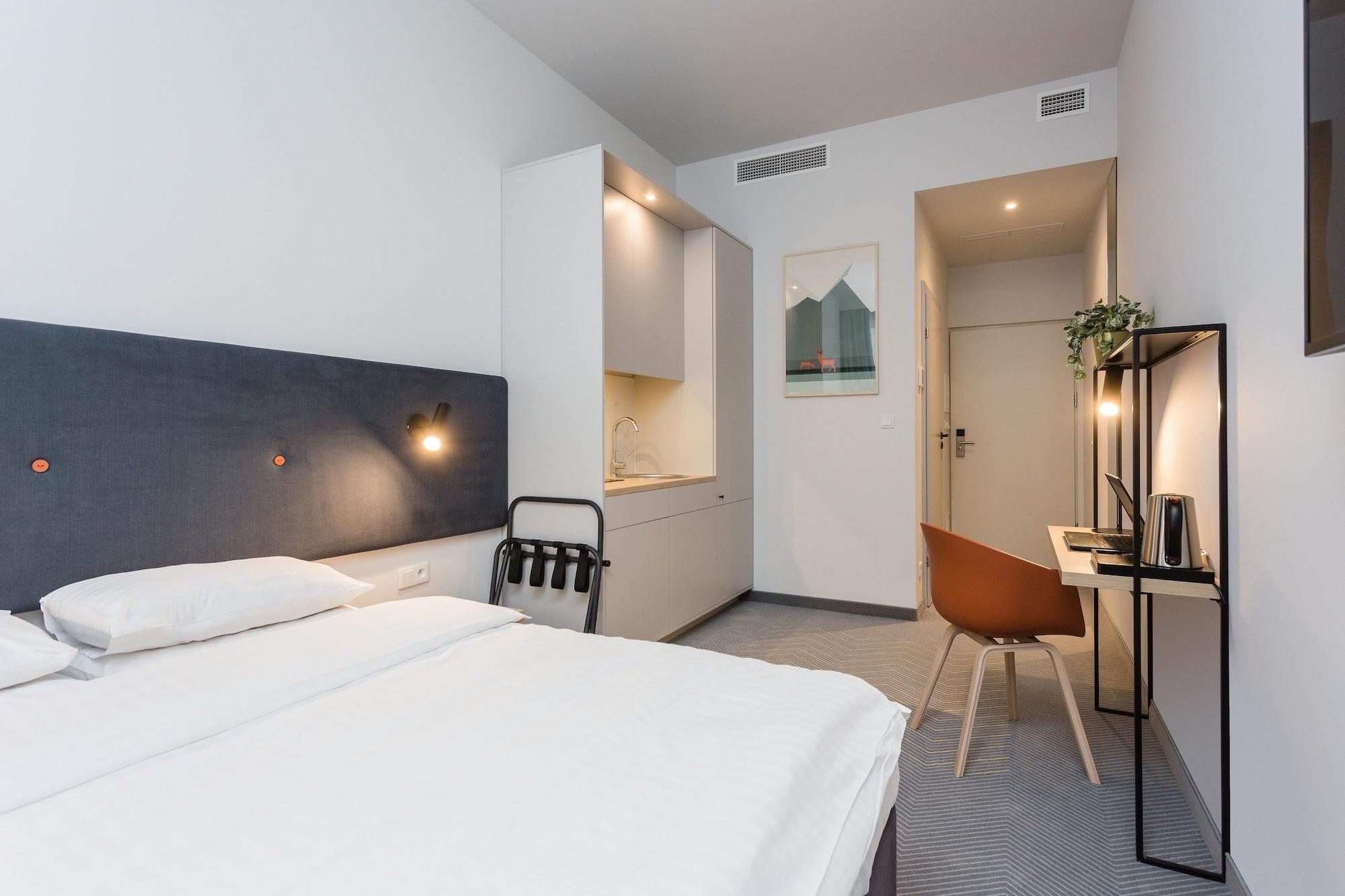Platinum Hotel&Residence Wilanow Варшава Екстериор снимка