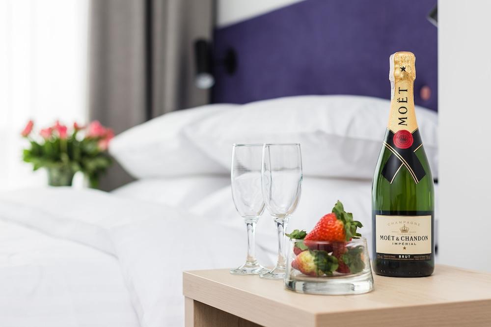 Platinum Hotel&Residence Wilanow Варшава Екстериор снимка